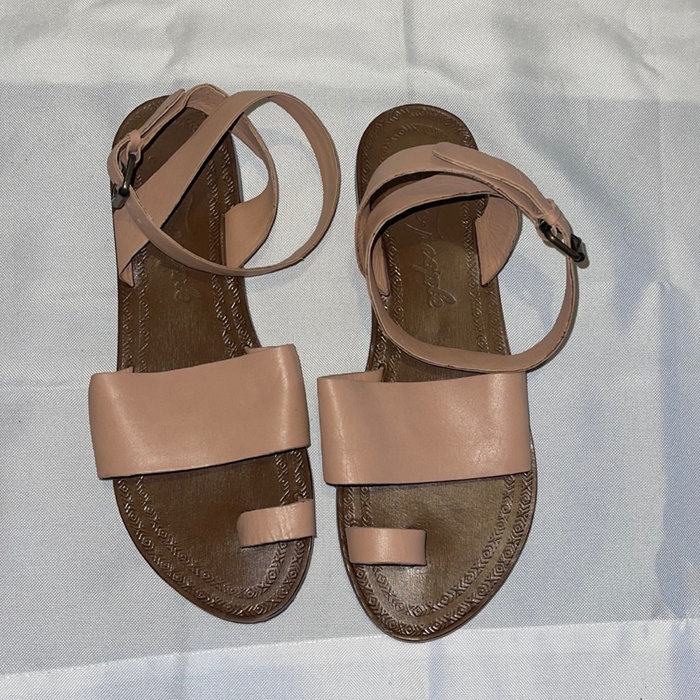 FREE PEOPLE sandals